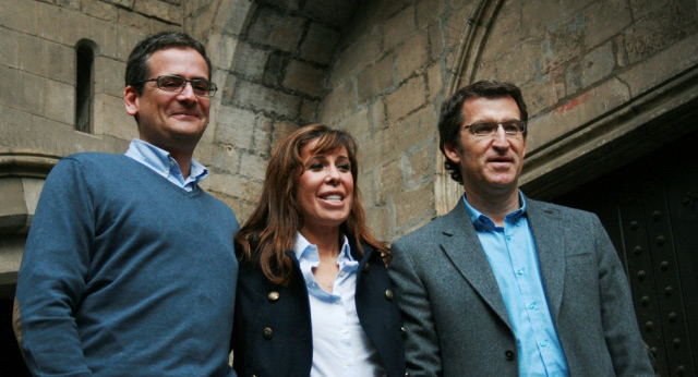 Alicia Sánchez-Camacho, Alberto Núñez Feijóo y Antonio Basagoiti firman el "Compromiso de Barcelona"