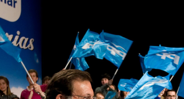 Mariano Rajoy e Isabel Pérez-Espinosa a su llegada al acto