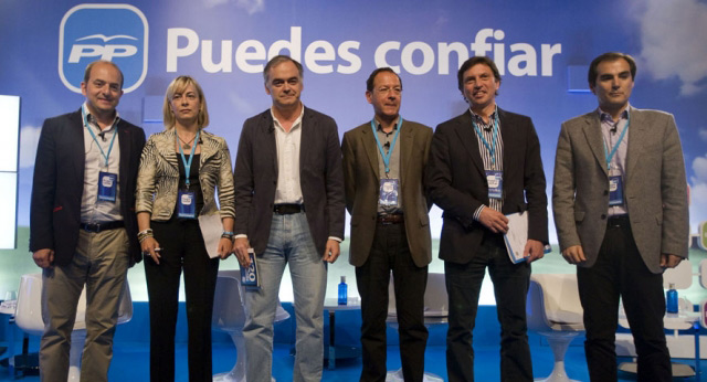 Esteban González Pons modera la Mesa I "Comprometidos con la autonomía local"