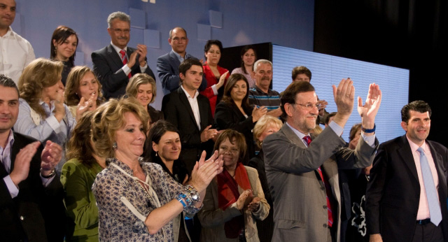 El presidente del PP, Mariano Rajoy, durante su intervención en el acto sobre inmigración