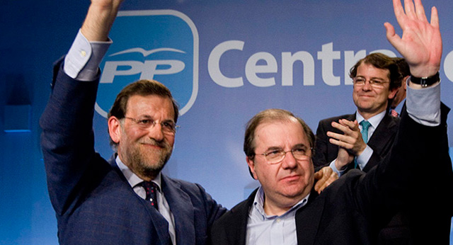 Mariano Rajoy con el presidente del PP de Castilla y León, Juan Vicente Herrera