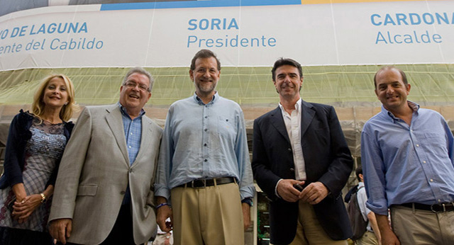 Mariano Rajoy acompaña a los candidatos del PP de Canarias