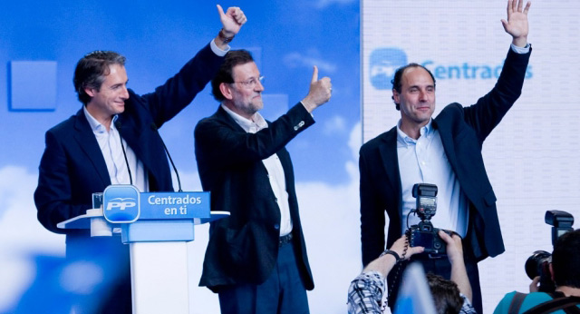 Mariano Rajoy, Nacho Diego e Íñigo de la Serna en un acto en Santander