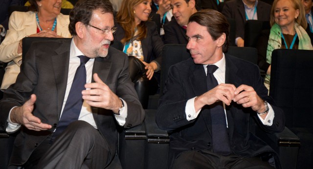 Mariano Rajoy dialogo con José María Aznar