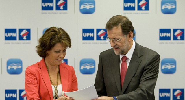 Mariano Rajoy y Yolanda Barcina firman el acuerdo PP-UPN