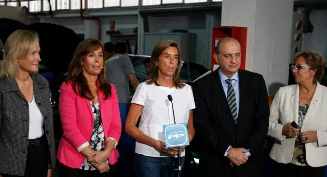 Ana Mato visita un centro de Formación Profesional en Barcelona