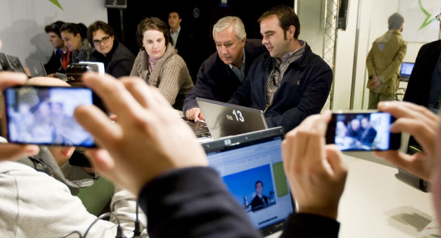 Javier Arenas visita las instalaciones de la Convención Autonómica del PP Andaluz