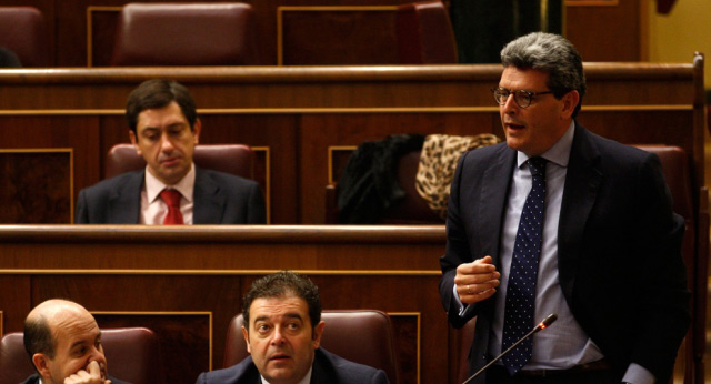 Ricardo Tarno en la sesión de control al Gobierno