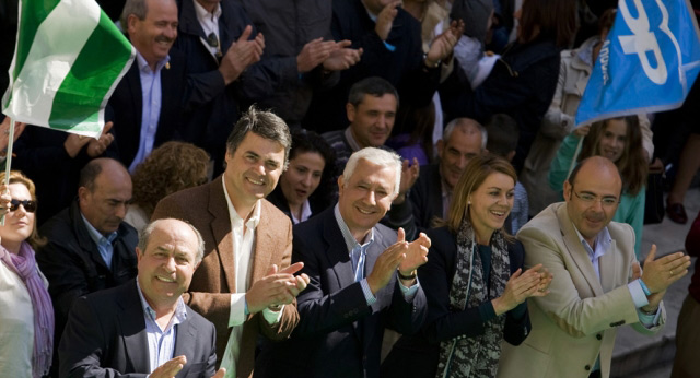 Javier Arenas y María Dolores de Cospedal en Granada