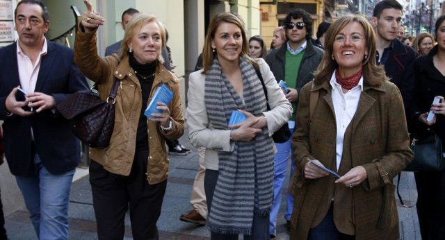 María Dolores de Cospedal y Mercedes Fernández en Gijón