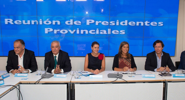 Cospedal inaugura las reuniones de presidentes provinciales con miembros del Gobierno