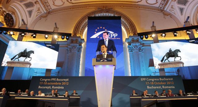 Mariano Rajoy durante su intervención en el Congreso del EPP en Bucarest