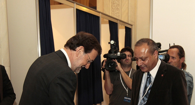Mariano Rajoy vota en el Congreso del EPP en Bucarest