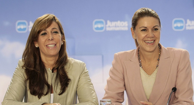 Alicia Sánchez-Camacho y María Dolores De Cospedal durante la inauguración de la 19 Intermunicipal Popular