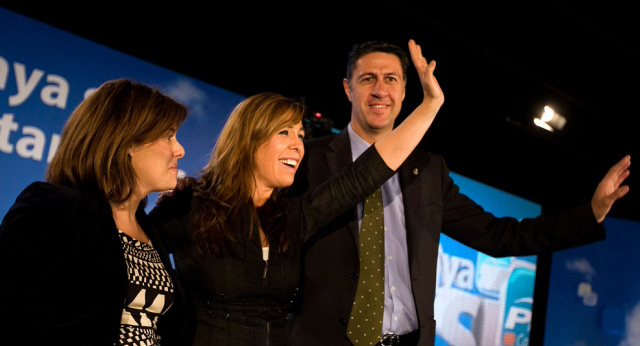 Soraya Sáenz de Santamaría con Alicia Sánchez-Camacho y Xavier García Albiol en Badalona