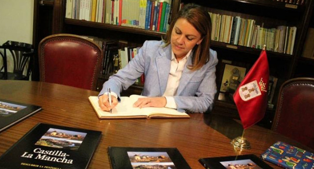 María Dolores de Cospedal visita la casa Castilla-La Mancha en Barcelona