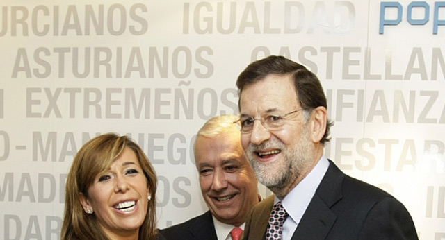 Mariano Rajoy con Alicia Sánchez-Camacho y Javier Arenas en el Comité Ejecutivo Nacional