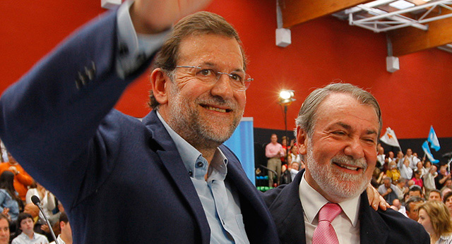 Rajoy con Mayor Oreja en el acto por el empleo en Madrid