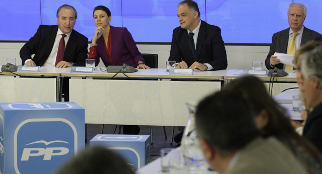 María Dolores de Cospedal preside la Comisión Institucional del PP