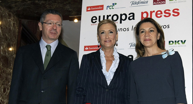 Dolores de Cospedal con Alberto Ruiz-Gallardón y Cristina Cifuentes