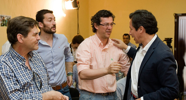 Carlos Floriano con el alcalde de Trujillo, Alberto Casado