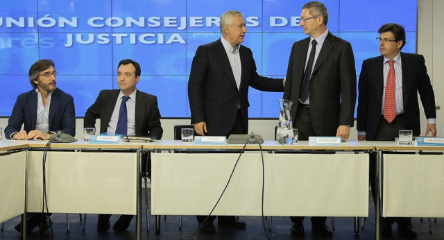 Alberto Ruiz-Gallardón y Javier Arenas se reúnen con los consejeros de Justicia del PP