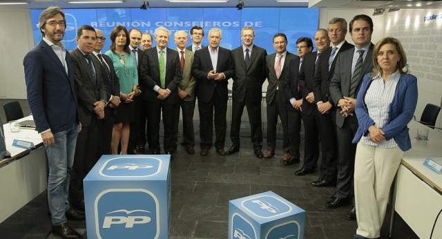 Alberto Ruiz-Gallardón y Javier Arenas se reúnen con los consejeros de Justicia del PP