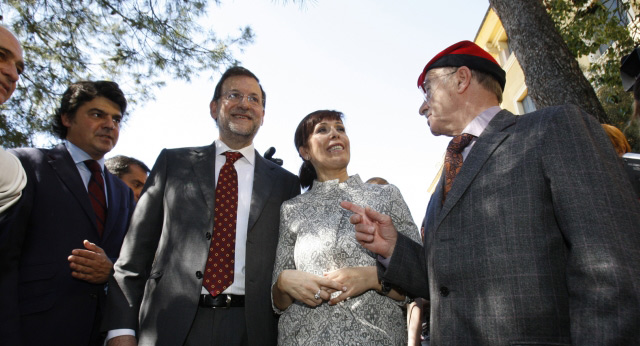 Mariano Rajoy con Jorge Moragas y Alicia Sánchez-Camacho en la celebración del día de Sant Jordi
