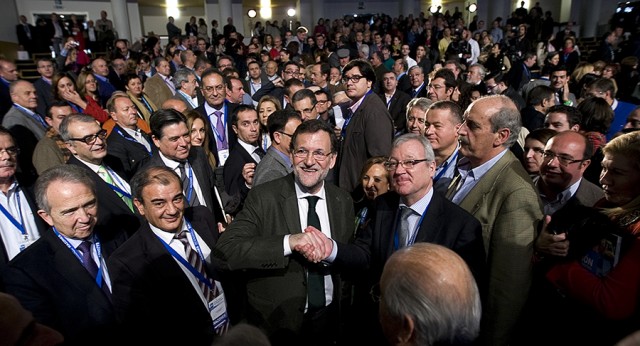Mariano Rajoy con Ramón Luis Valcárcel al finalizar su intervención