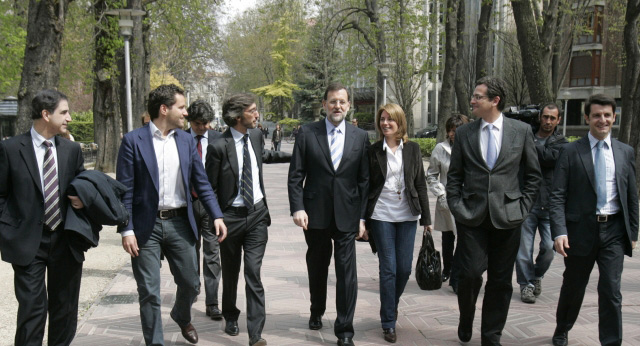 Mariano Rajoy junto a la presidenta del Parlamento vasco, Arantza Quiroga