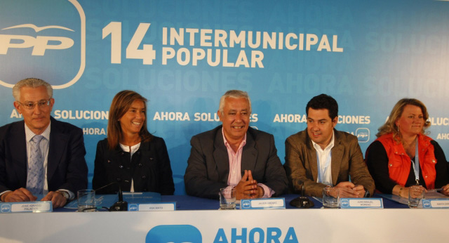 Ana Mato y Javier Arenas durante la XIV Unión Intermunicipal del PP