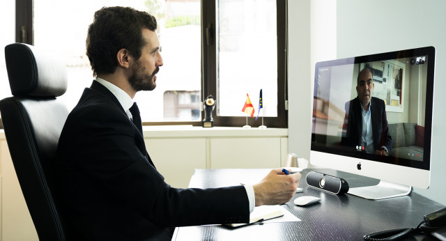 Videoconferencia de Pablo Casado con el presidente de ATA, Lorenzo Amor.