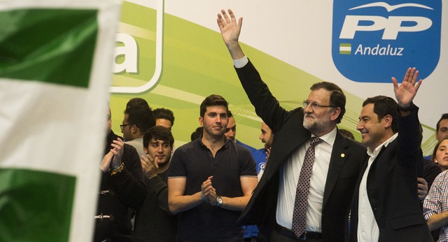 Mariano Rajoy con Juanma Moreno en el cierre de campaña