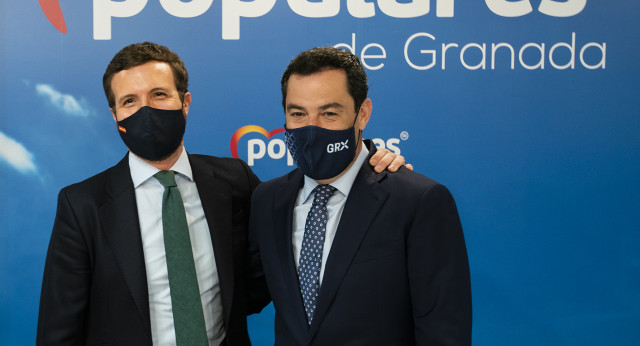 Pablo Casado y Juanma Moreno en un acto del PP en Granada