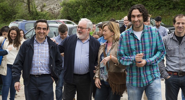 Miguel Arias Cañete visita Cantabria