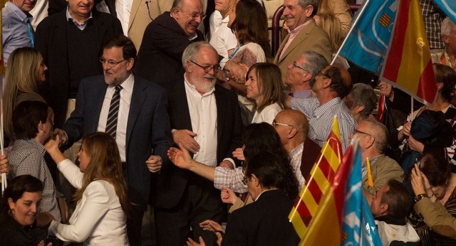 Mariano Rajoy y Arias Cañete a su llegada al acto