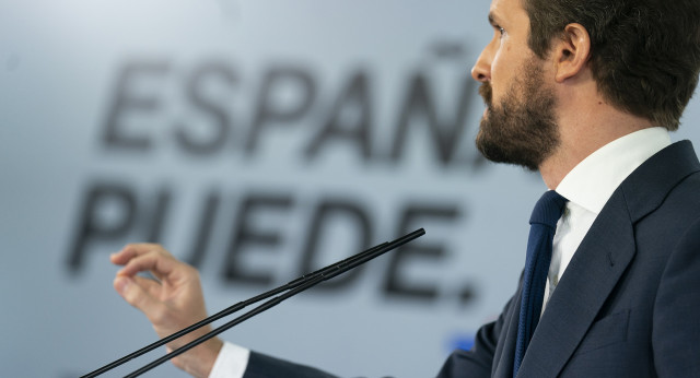 Fotos encuentro entre Pedro Sanchez y Pablo Casado en Moncloa