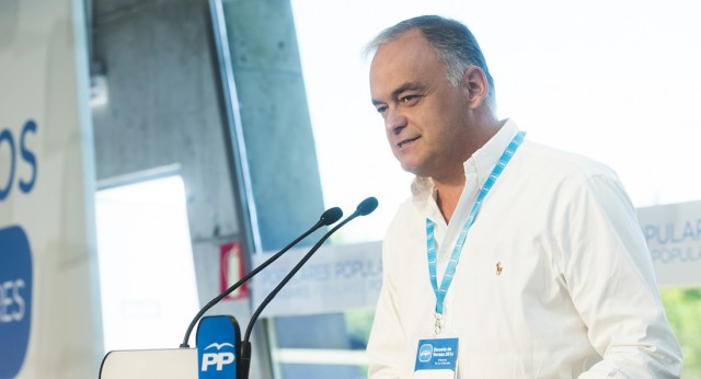 Esteban González Pons durante la inauguración de la Escuela de Verano del PP