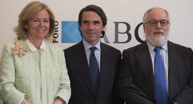 Catalina Luca de Tuna, José María Aznar y Miguel Arias Cañete