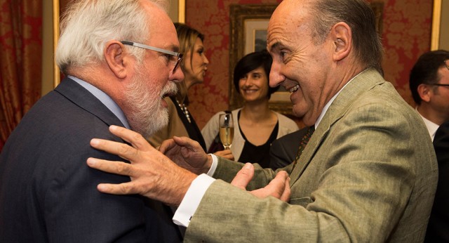 Miguel Arias Cañete en una conferencia en Barcelona Tribuna