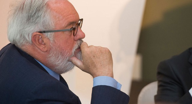 Miguel Arias Cañete en una conferencia en Barcelona Tribuna