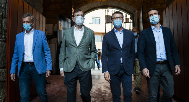 Alfonso Rueda, Mariano Rajoy, Alberto Núñez Feijóo y Pablo Casado y en el acto central de campaña