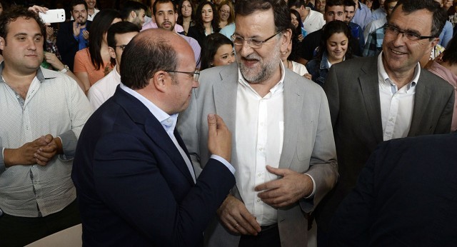 Mariano Rajoy junto al candidato del PP para la Región de Murcia, Pedro Antonio Sánchez