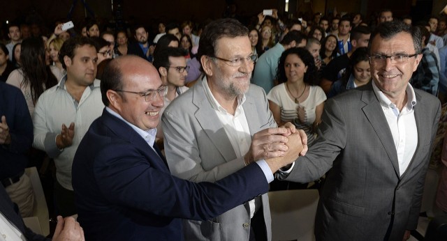 José Ballesta, alcalde de Murcia, junto a Pedro Antonio Sánchez y Mariano Rajoy