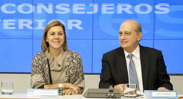 María Dolores de Cospedal con Jorge Fernández Díaz en la reunión de consejeros de Interior