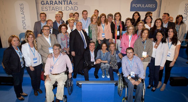 María Dolores de Cospedal con la delegación de Castilla-La Mancha