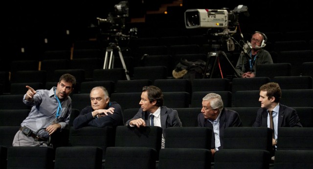 El Vicesecretario de Estudios y Programas, Esteban González Pons junto a Carlos Floriano, Javier Arenas y Pablo Casado