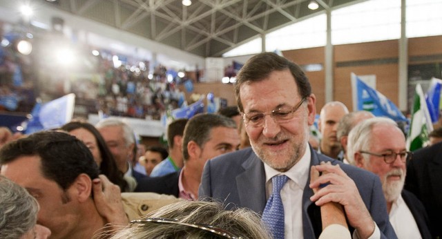 Mariano Rajoy y Arias Cañete a su llegada a un acto en Málaga