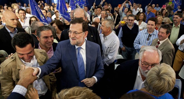 Mariano Rajoy y Arias Cañete a su llegada a un acto en Málaga