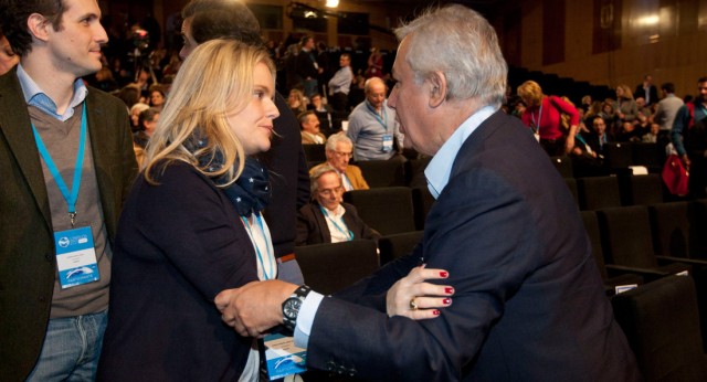 Pablo Casado y Javier Arenas junta a Mari Mar Blanco 